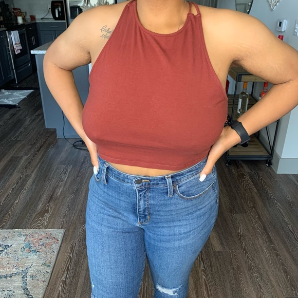 Rust Strappy back crop top - Picture 2 of 2